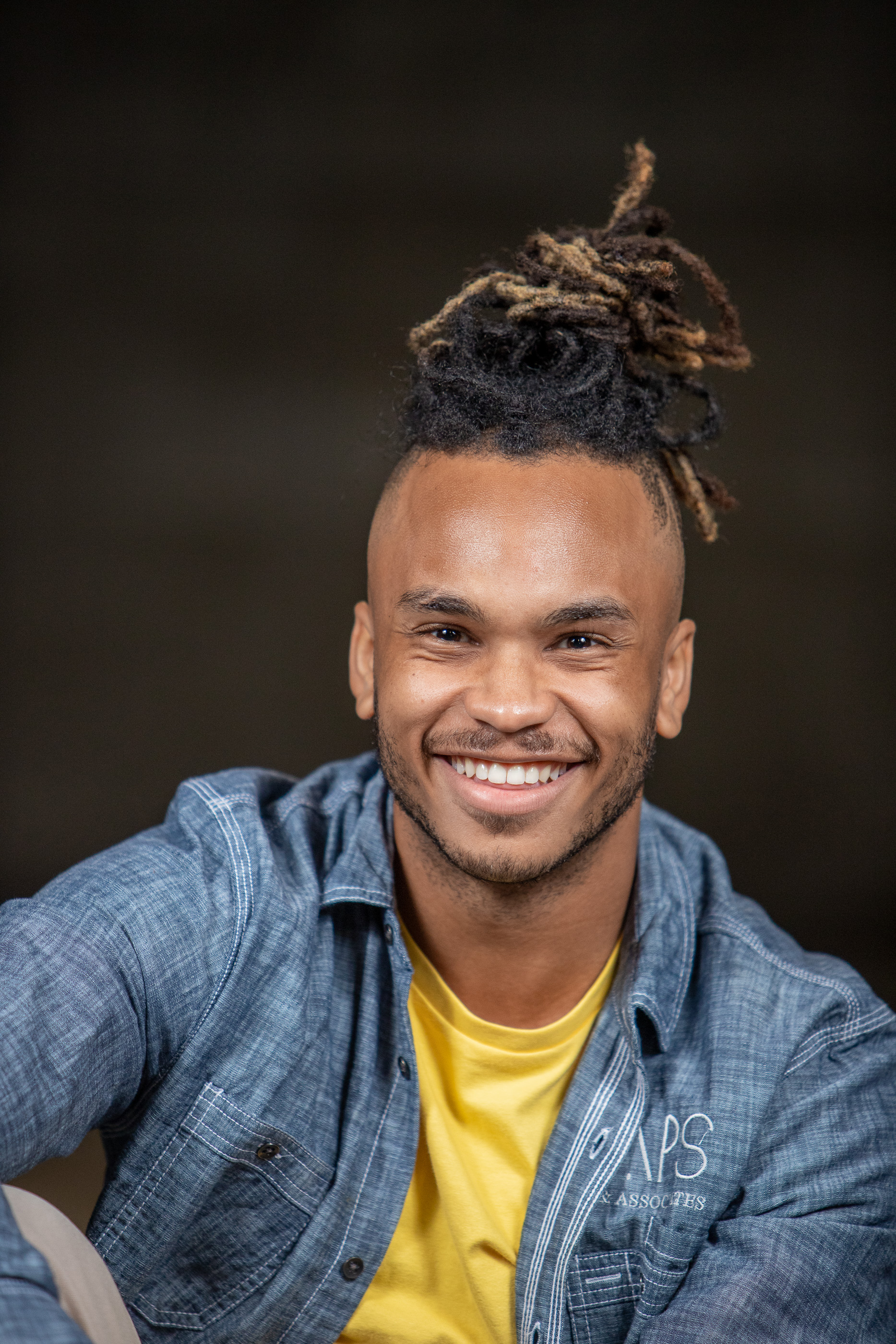Professional headshot example 11